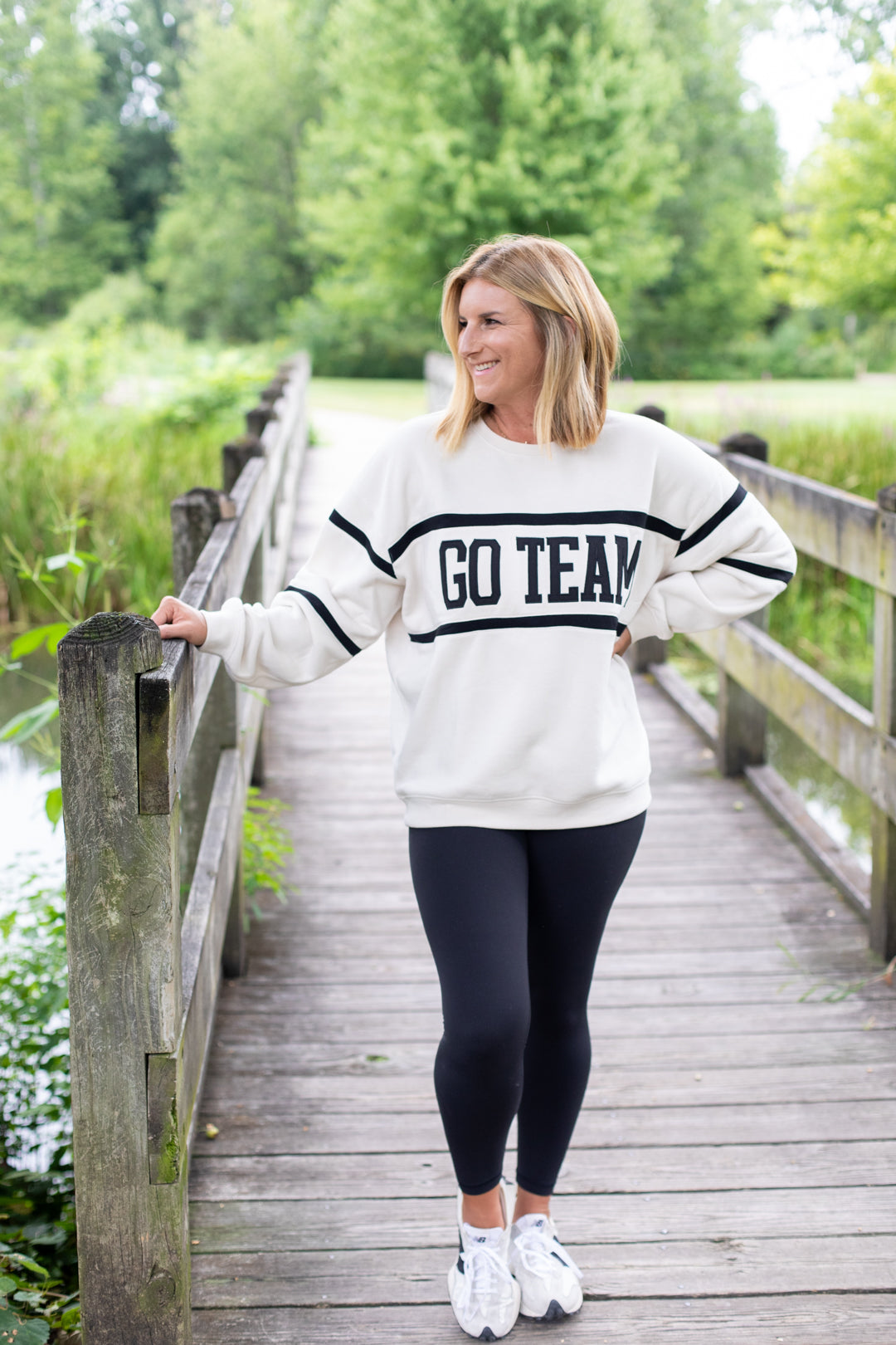 GO TEAM Pullover