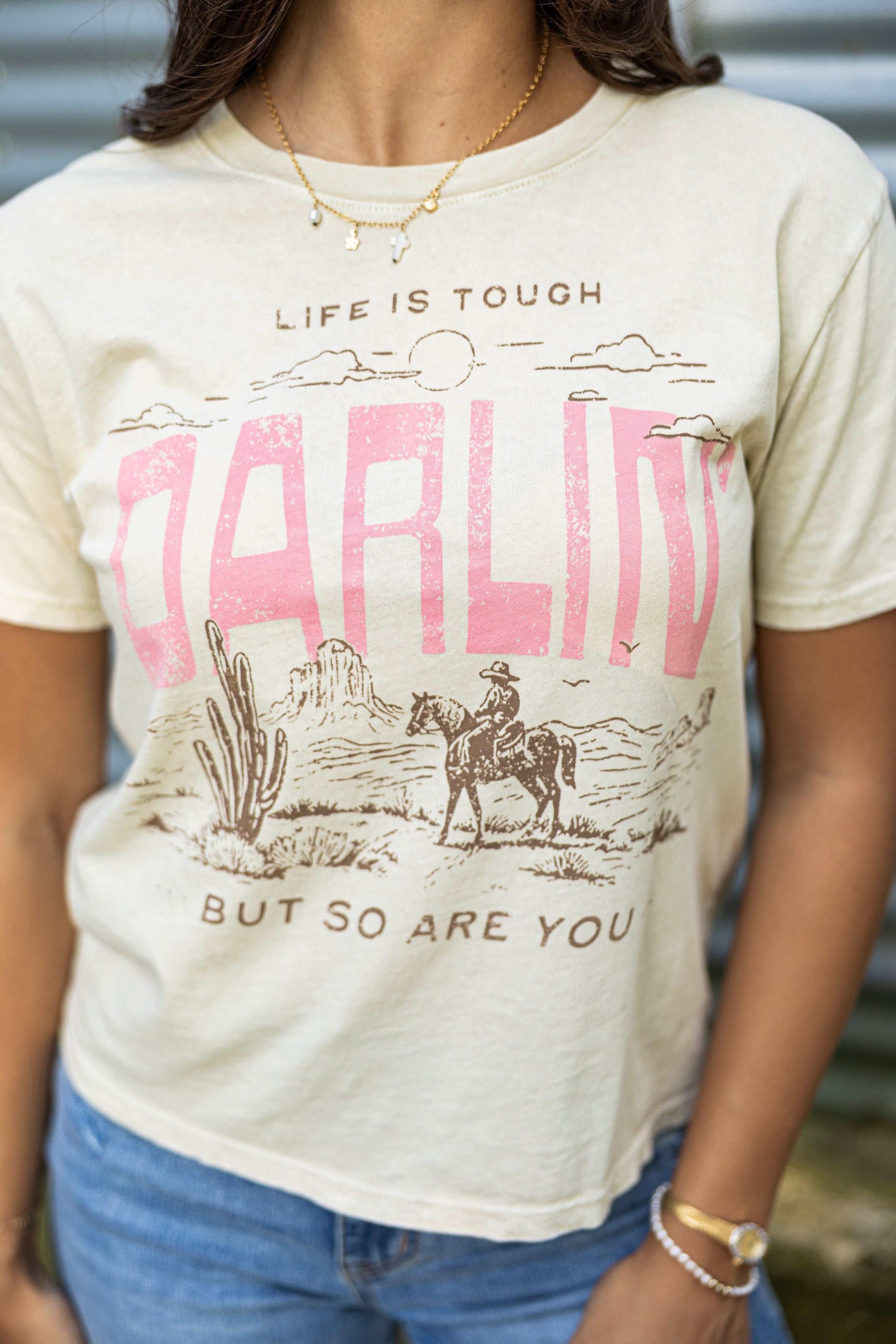 Darlin' Graphic Tee