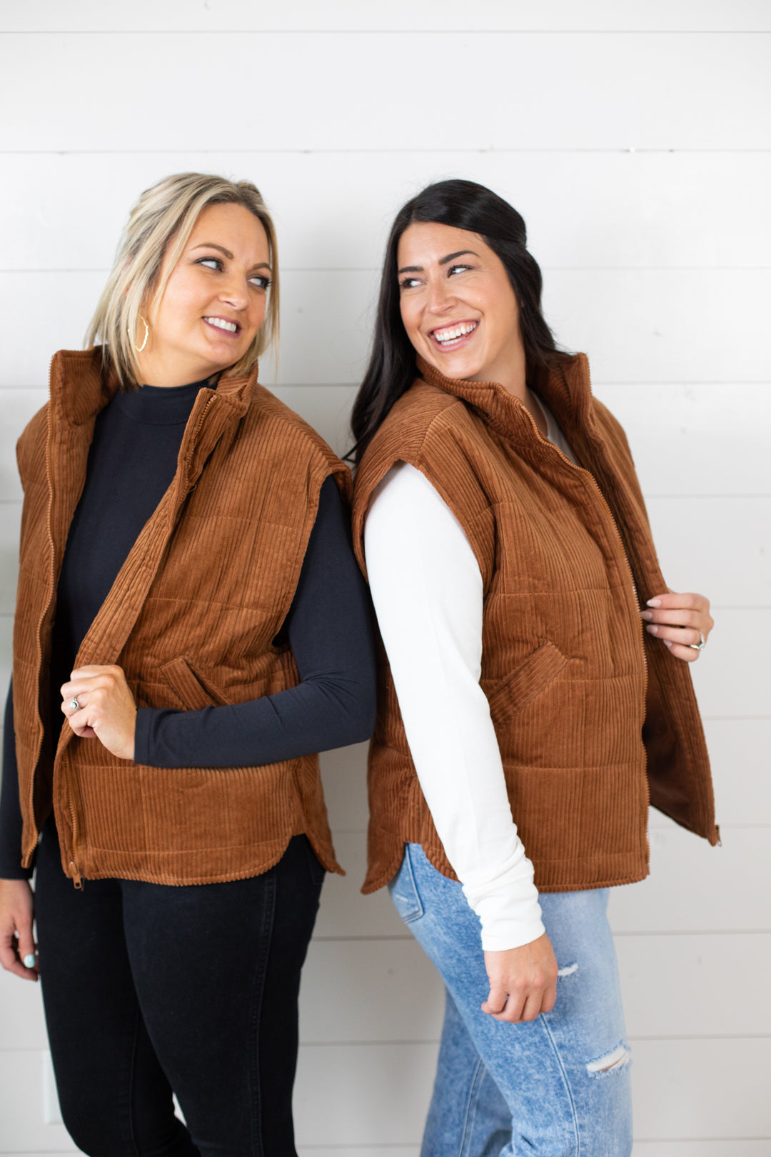 Load image into Gallery viewer, Corduroy Puffer Vest
