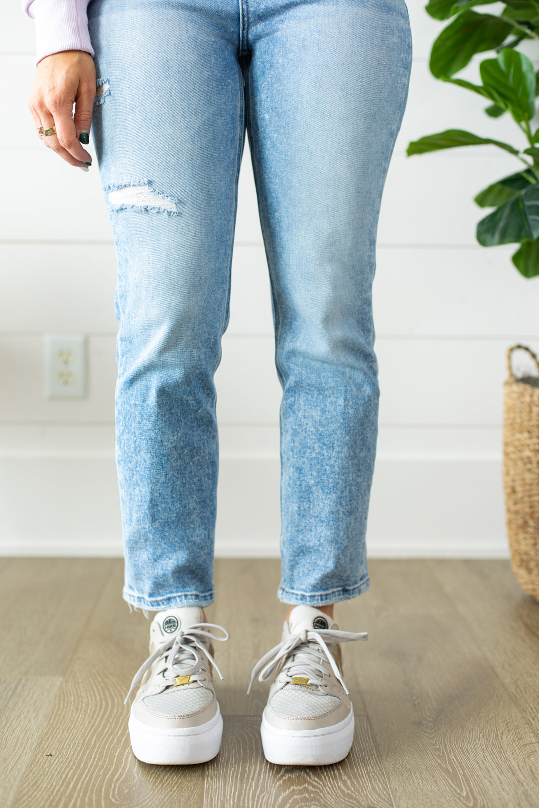 Load image into Gallery viewer, Flying Monkey Conveniently High Rise Crop Slim Straight Jeans
