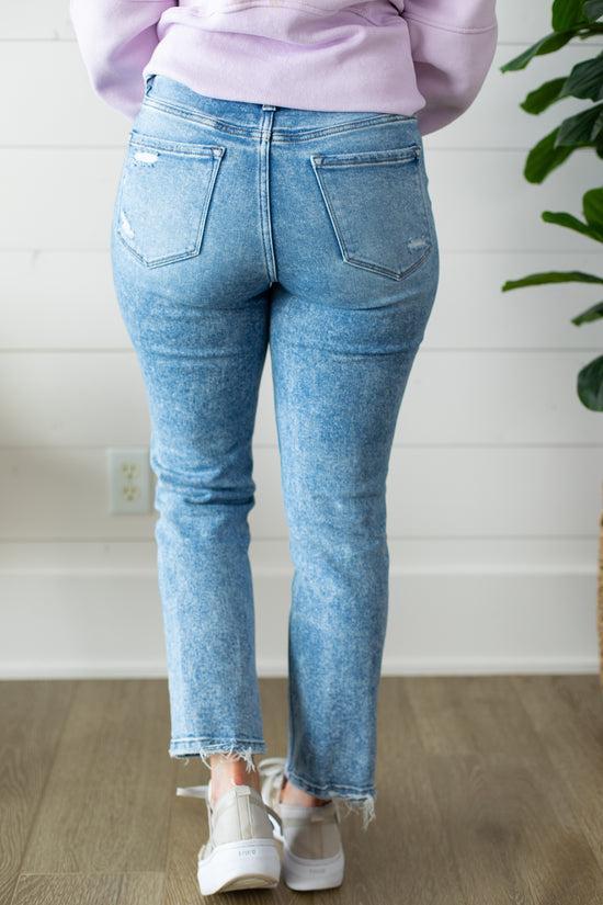 Load image into Gallery viewer, Flying Monkey Conveniently High Rise Crop Slim Straight Jeans
