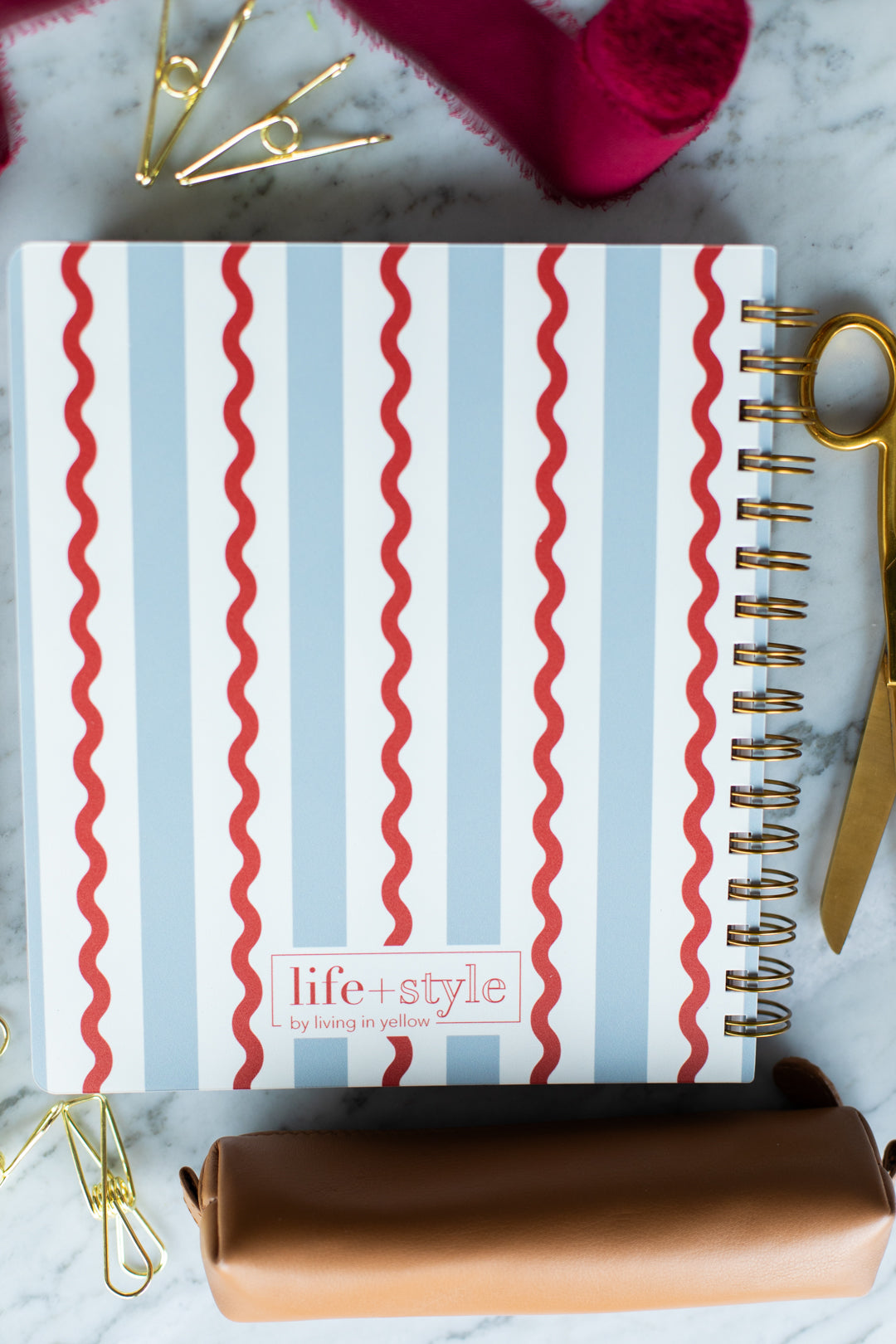 Bundle: 2027 Preppy Twist Planner + Notepad