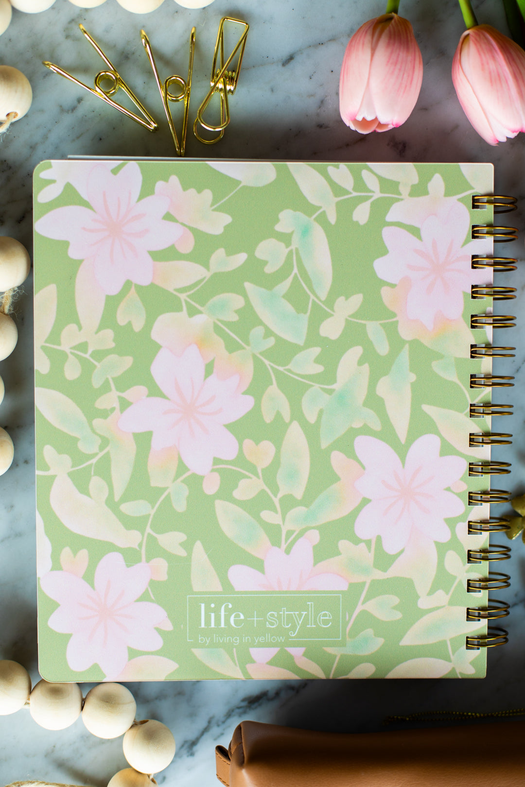 Bundle: 2027 Blush Bouquet Planner + Notepad