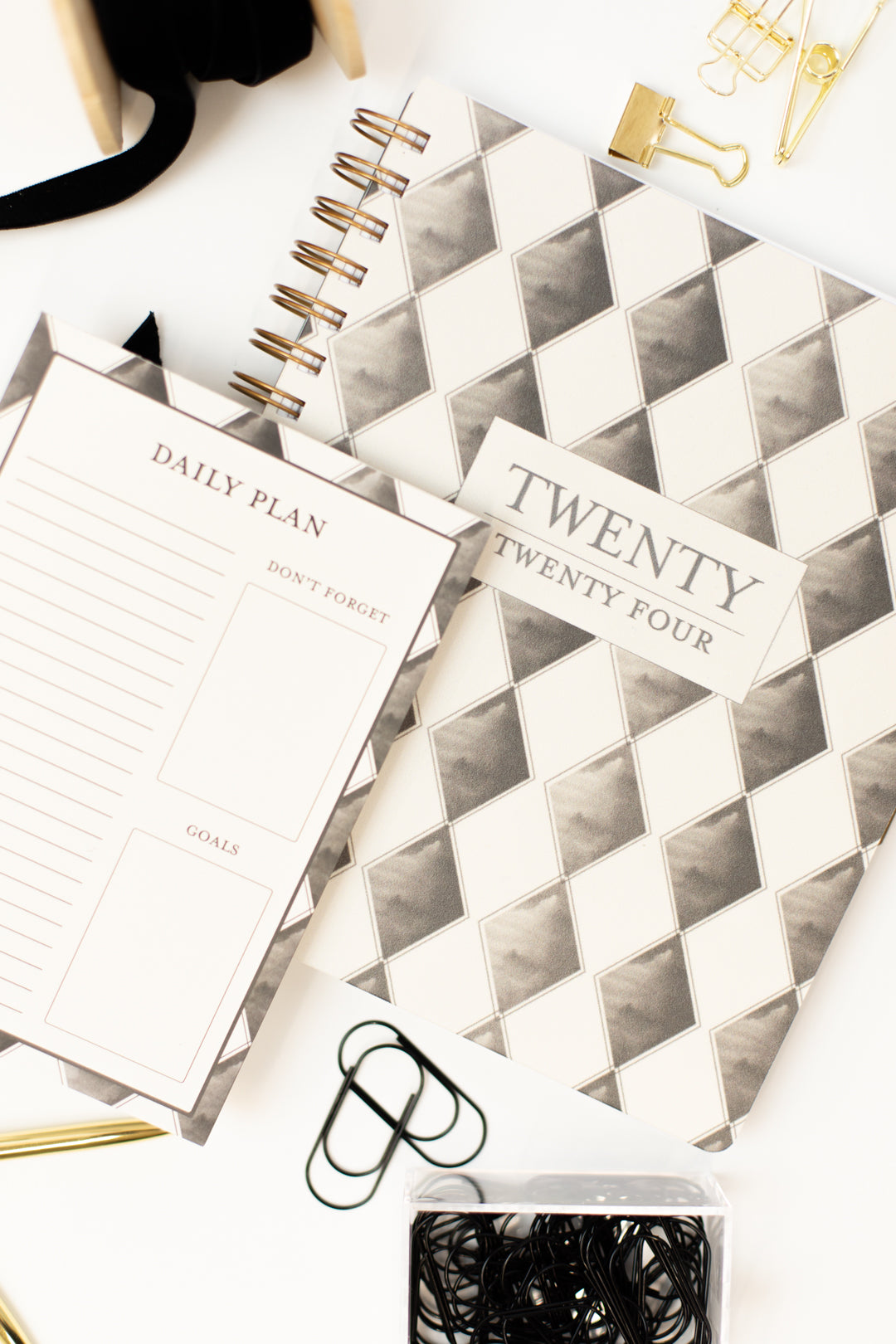 2024 Planner + Notepad Bundle: A Night In Paris