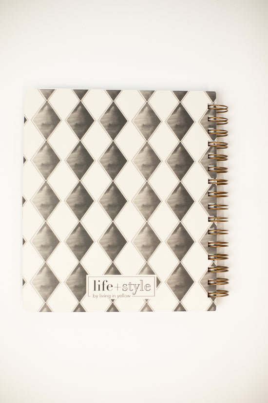2024 Life + Style Weekly Planner: A Night In Paris