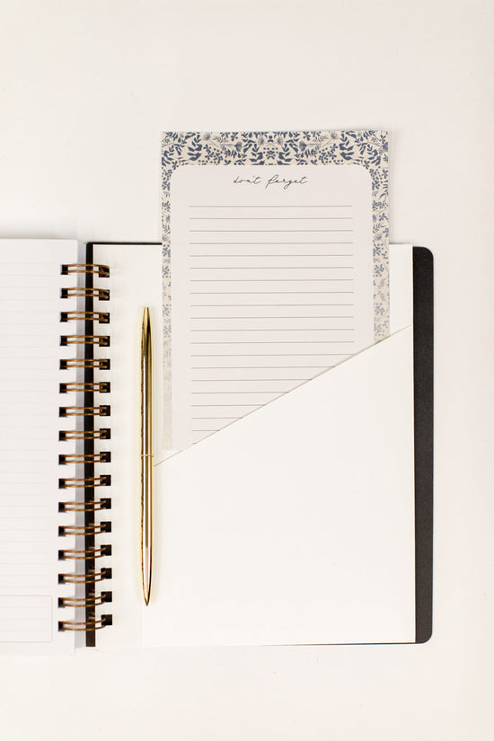 2024 Life + Style Weekly Planner: Hydrangeas