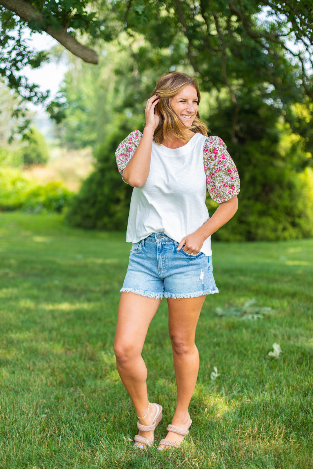 Kut From the Kloth Jane Proactive Short I FINAL SALE