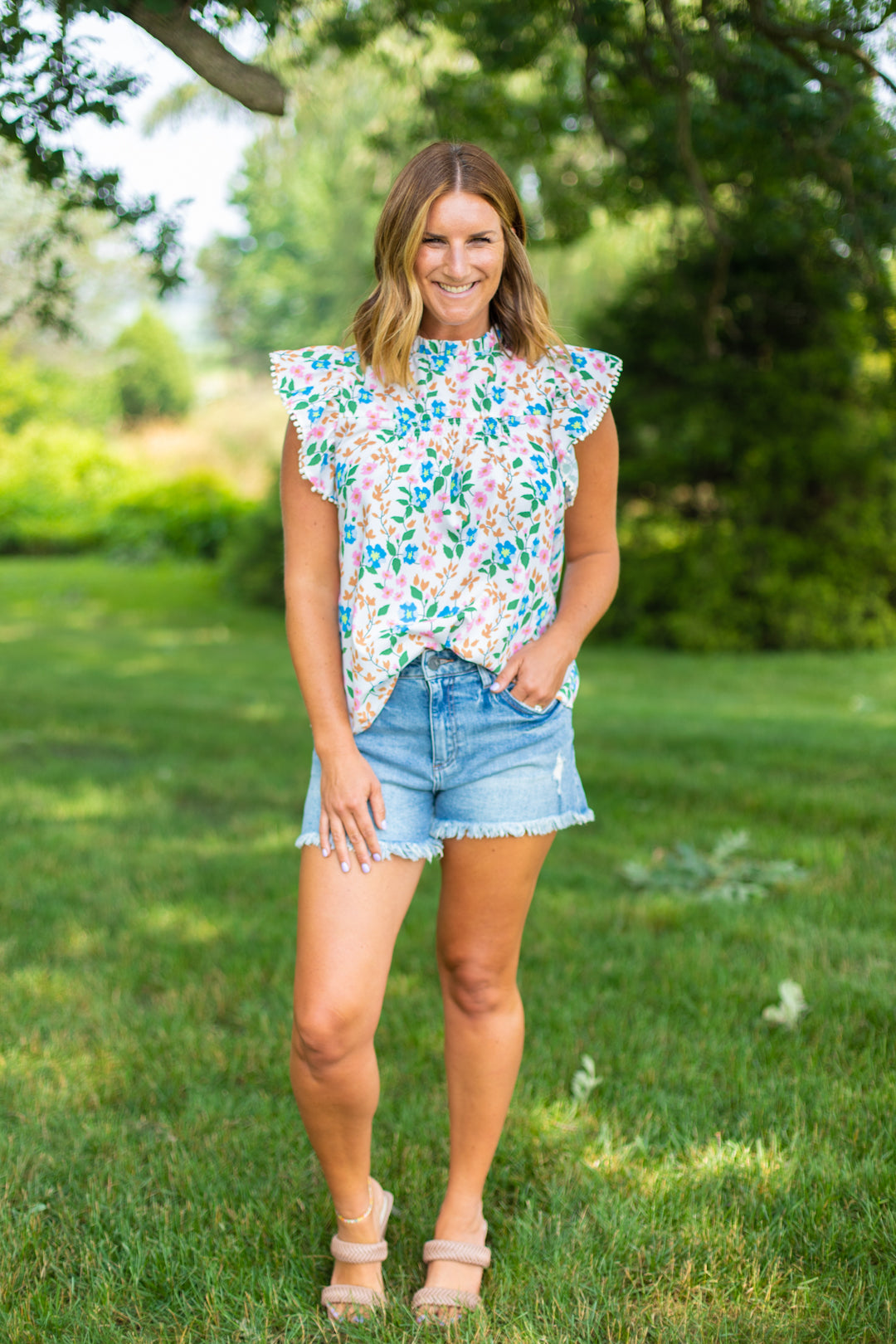 Kut From the Kloth Jane Proactive Short I FINAL SALE
