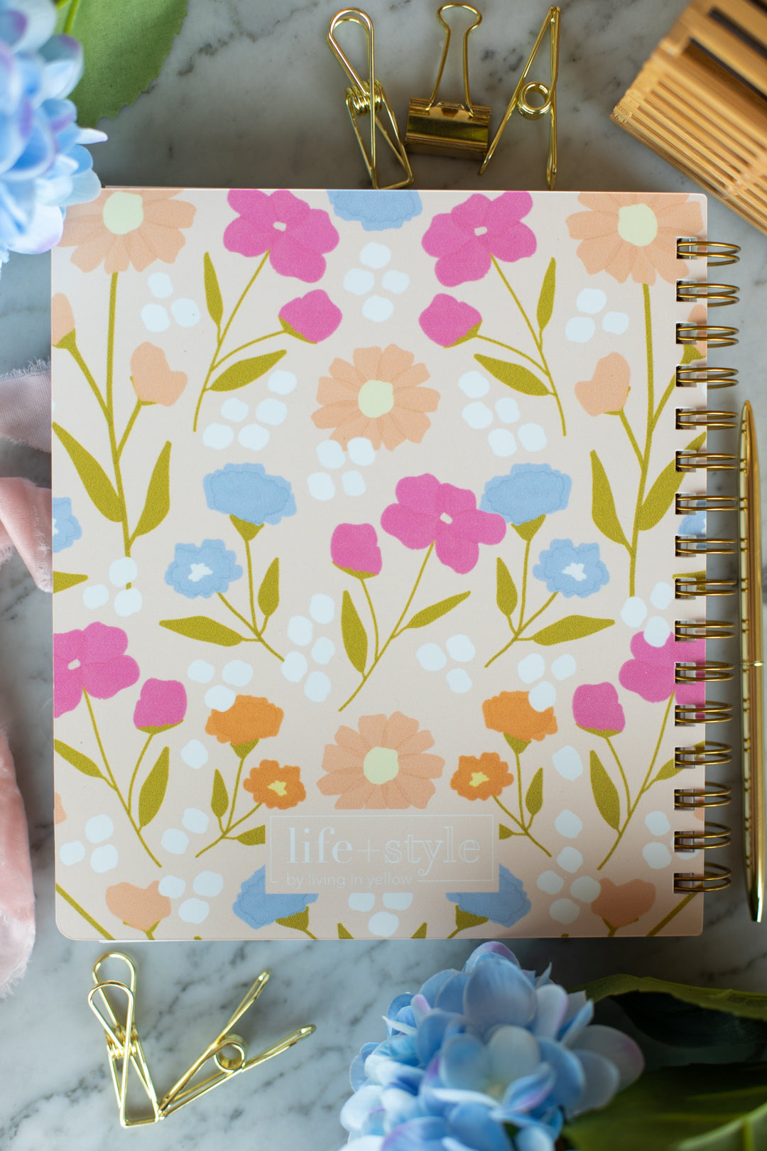 2026 Life + Style Weekly Planner: Floral Daydream