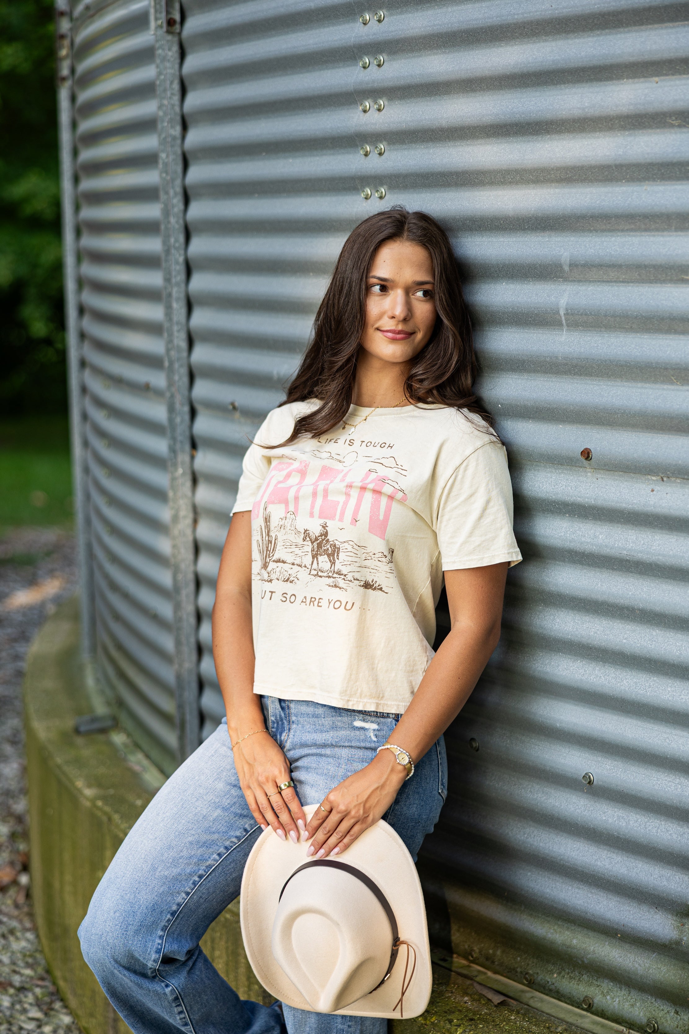 Darlin' Graphic Tee