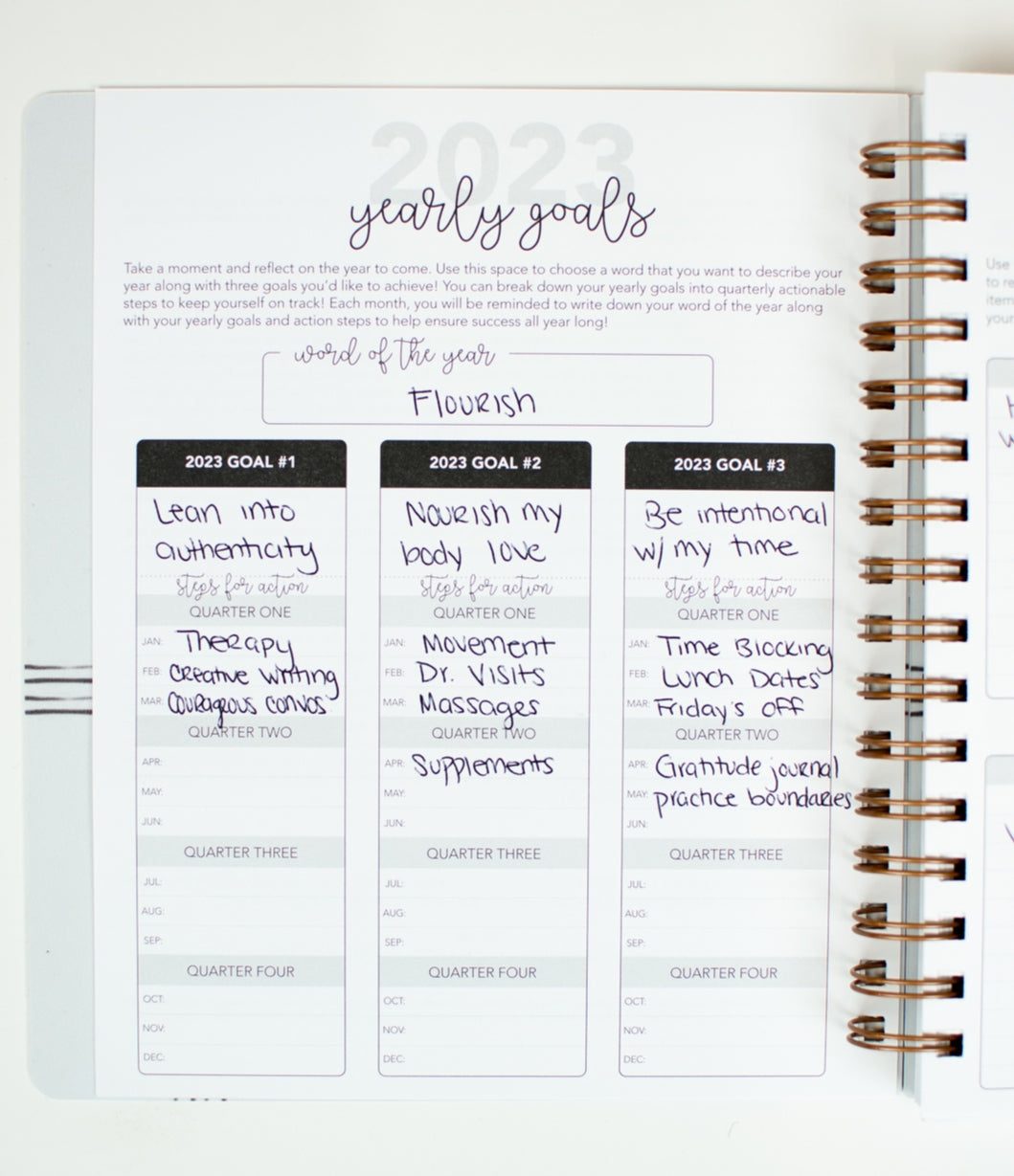 2023 Life + Style Weekly Planner: The Claire
