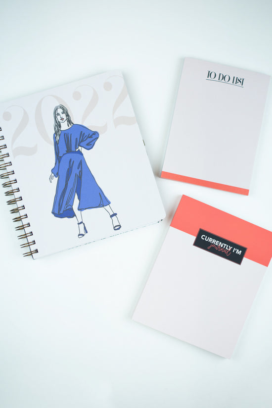 6 Month Currently I'm Gratitude Journal: Pop of Pink