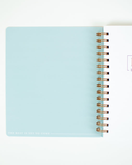 2023 Life + Style Weekly Planner: The Erin