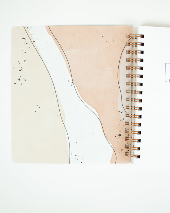 2023 Life + Style Weekly Planner: The Macy