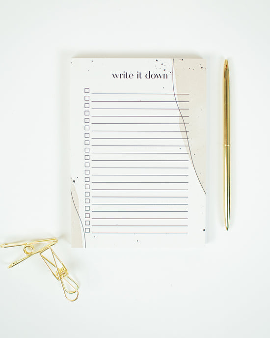 Life + Style Notepad: The Macy